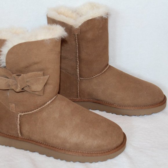 NEW UGG WOMEN'S DAELYNN LEATHER BOW SUEDE BOOTS - Picture 5 of 8